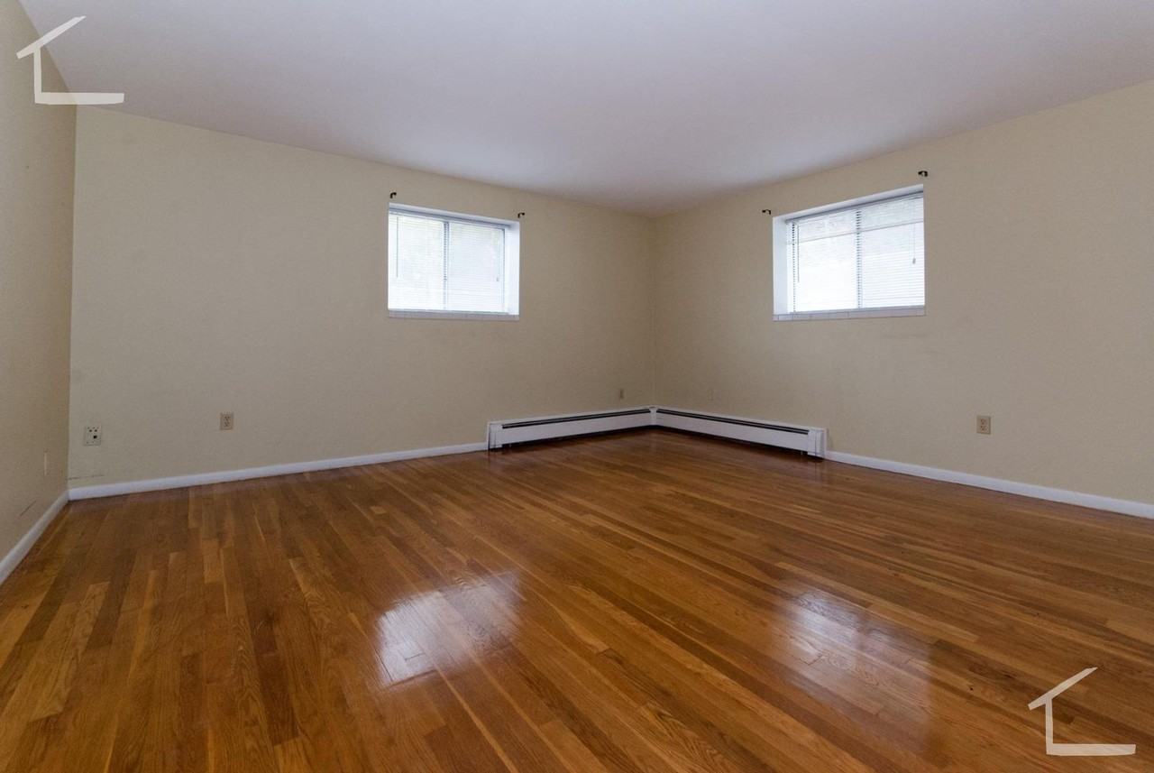 125 Tremont St - Photo 6 of 10