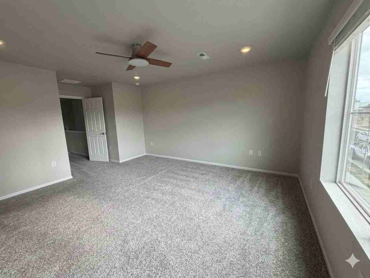 13746 Vispo Way - Photo 6 of 14