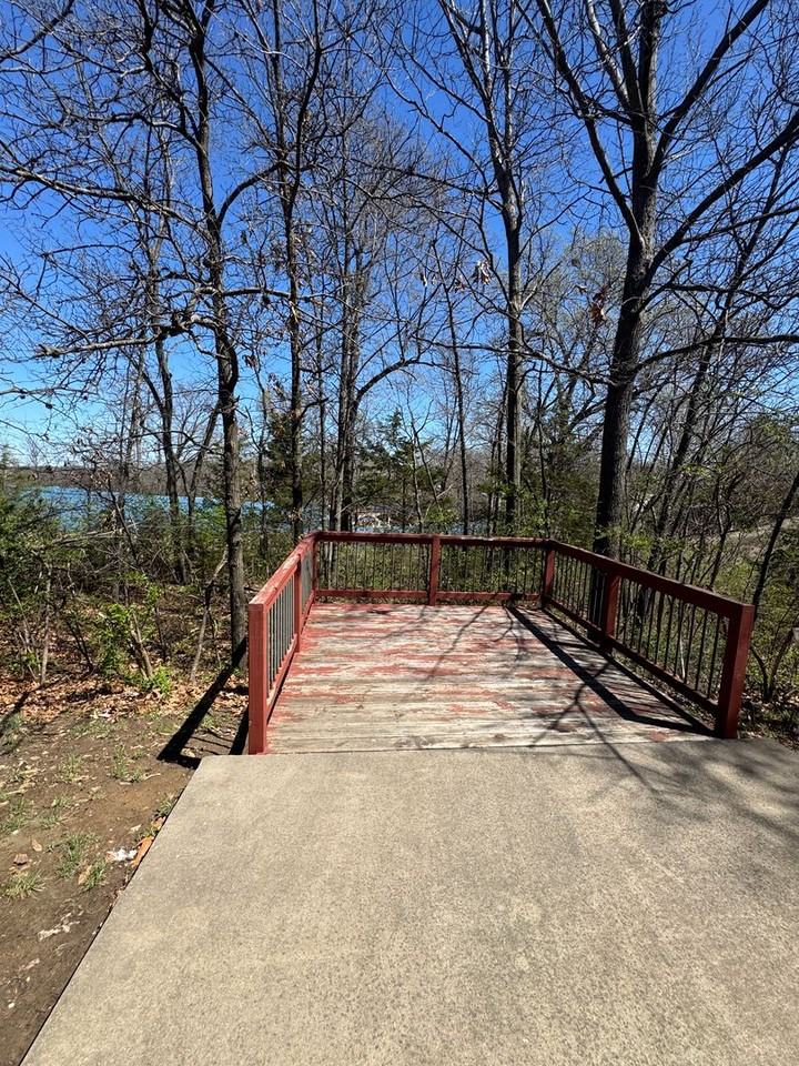 2410 Bentley Ct - Photo 3 of 16