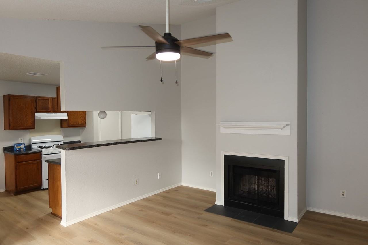 2511A Bucks Run - Photo 4 of 24