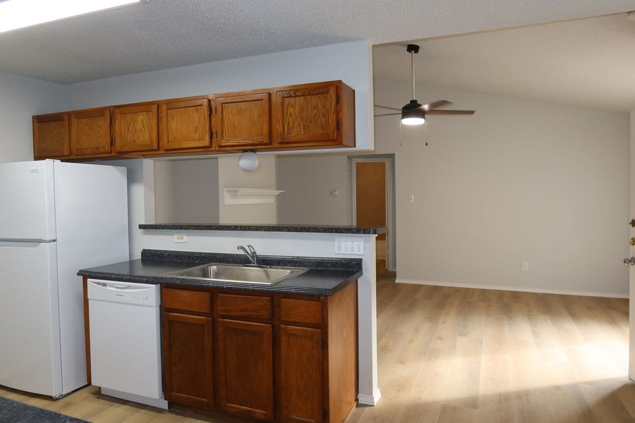 2511A Bucks Run - Photo 7 of 24