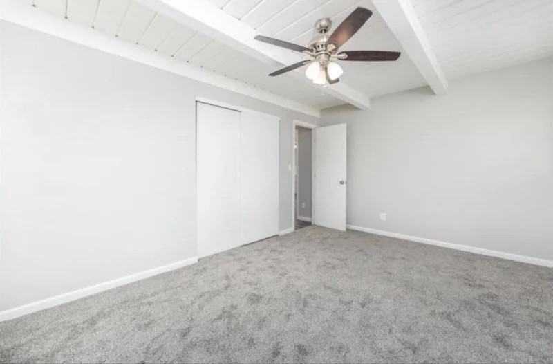 2201 Juanita Ln - Photo 6 of 10