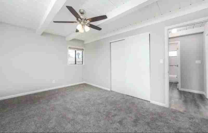 2201 Juanita Ln - Photo 7 of 10