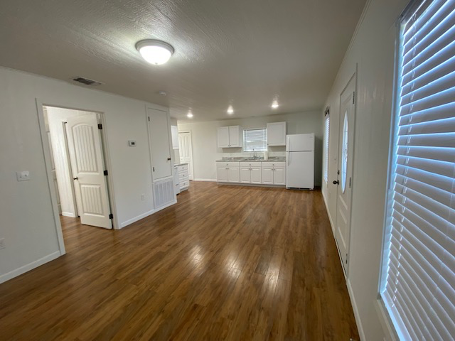 120 Saint George St #120 - Photo 6 of 12