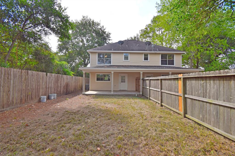 504 Texas St #B - Photo 2 of 21