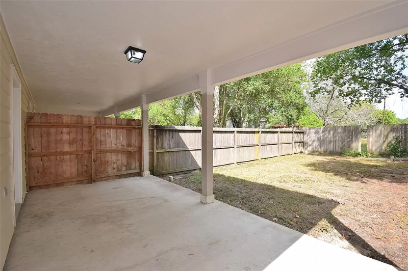 504 Texas St #B - Photo 5 of 21