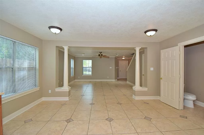 504 Texas St #B - Photo 6 of 21