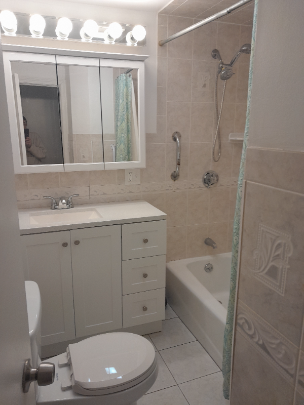 206 Paris St #2 - Photo 5 of 8