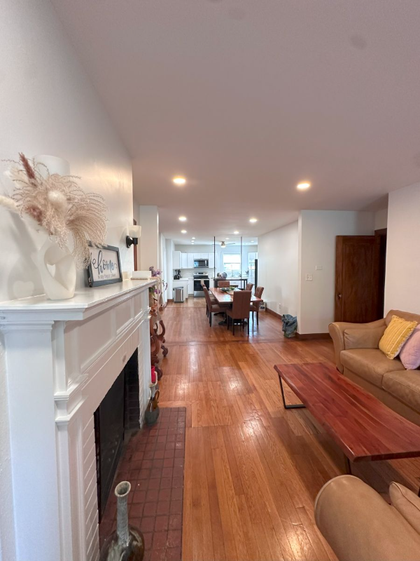 303 N Delphine Ave #303 - Photo 5 of 16