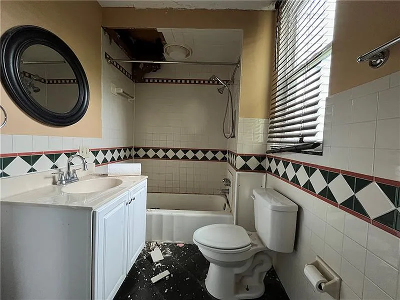 3929 Vinceton St - Photo 6 of 13