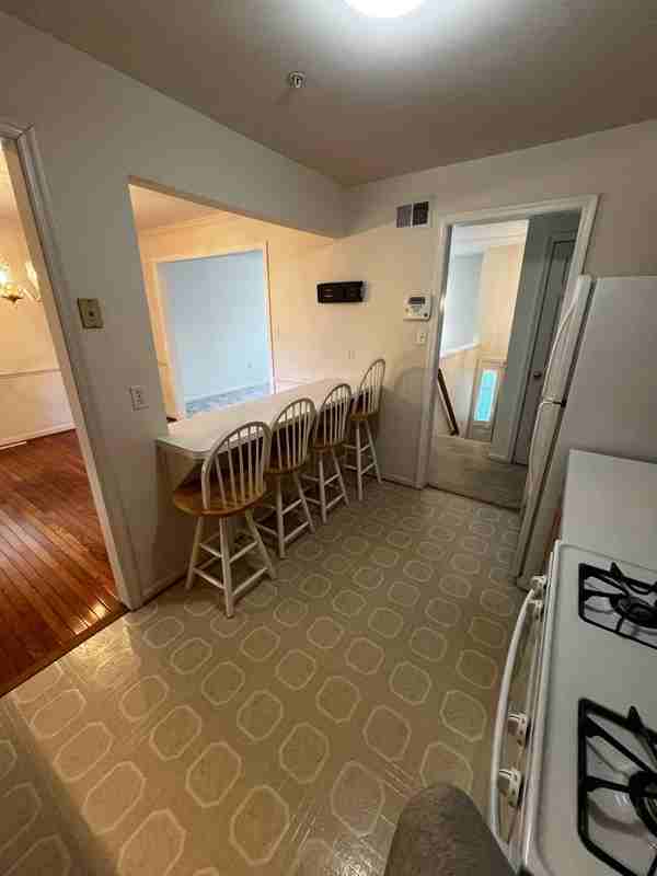 6035 Naval Ave - Photo 4 of 20