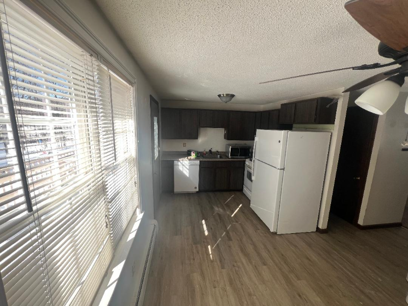 33 Glen Eagle Dr #33 - Photo 3 of 11