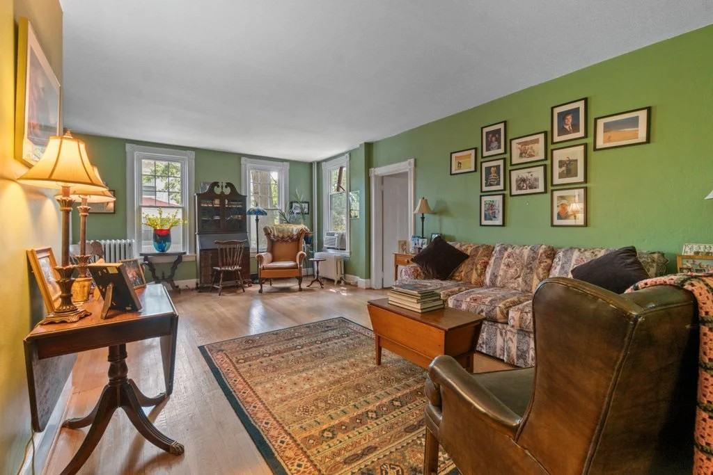 4600 Roland Ave #1 - Photo 3 of 8