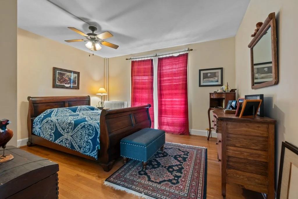 4600 Roland Ave #1 - Photo 5 of 8