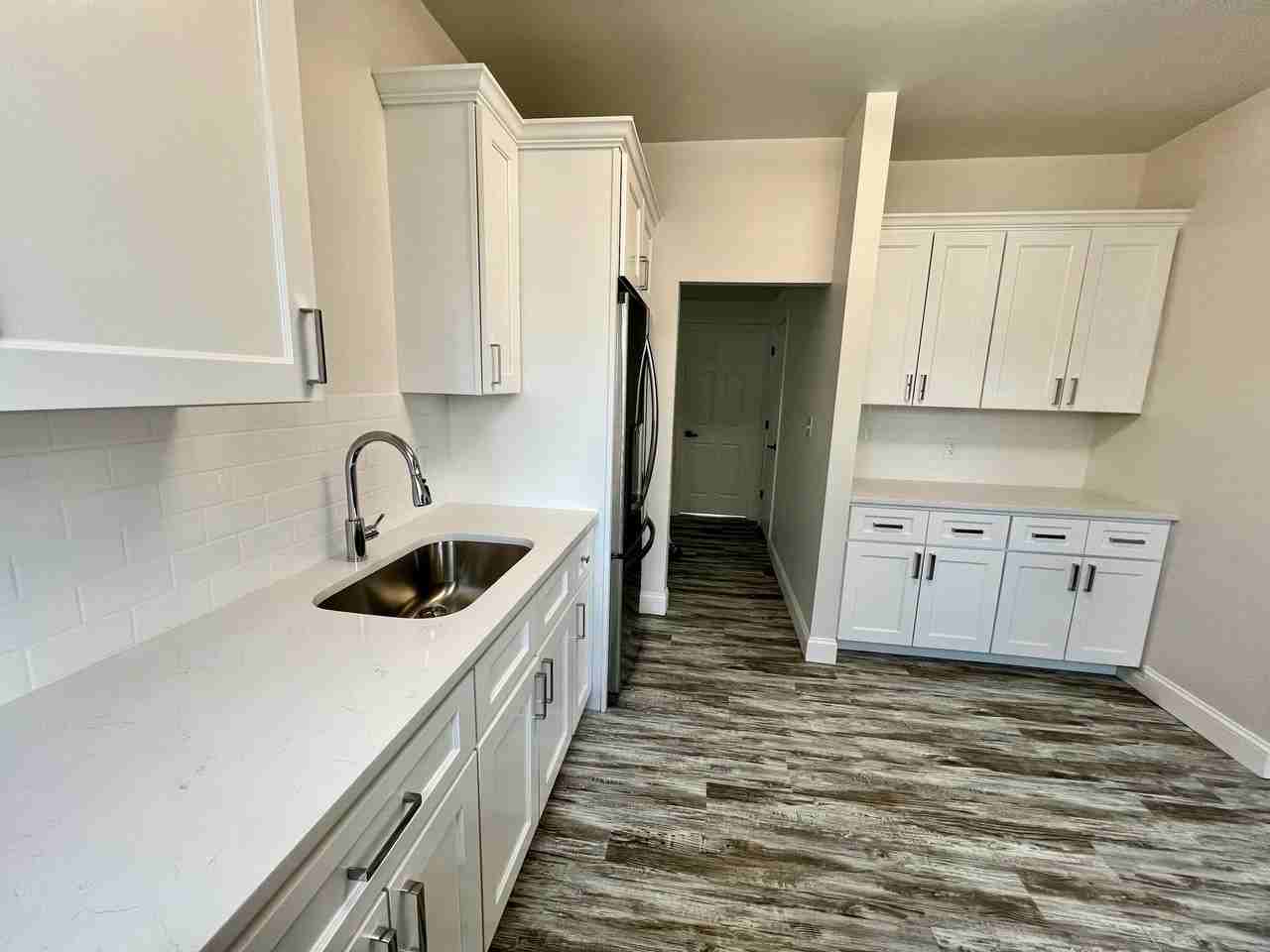 1303 Cranston St #1 - Photo 5 of 18