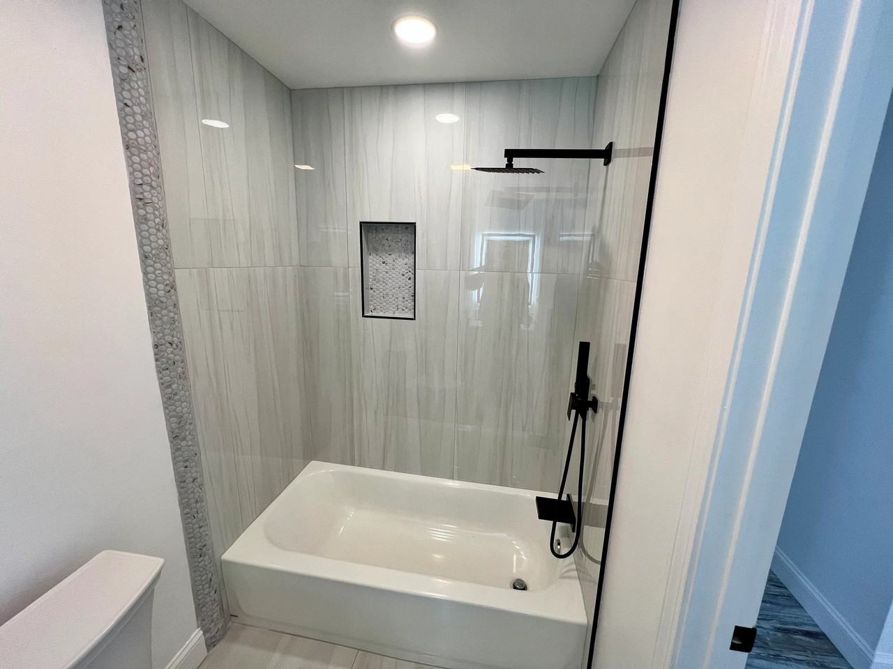 1303 Cranston St #1 - Photo 7 of 18