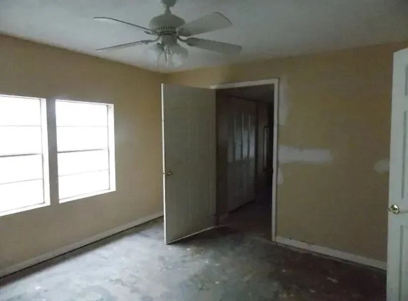 16 Barclay St - Photo 3 of 5