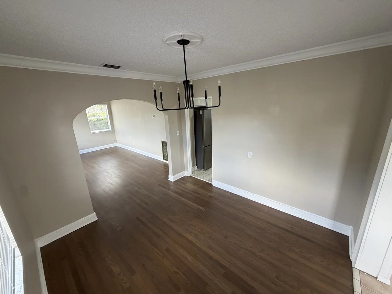 1931 Staunton Ave #1 - Photo 3 of 10