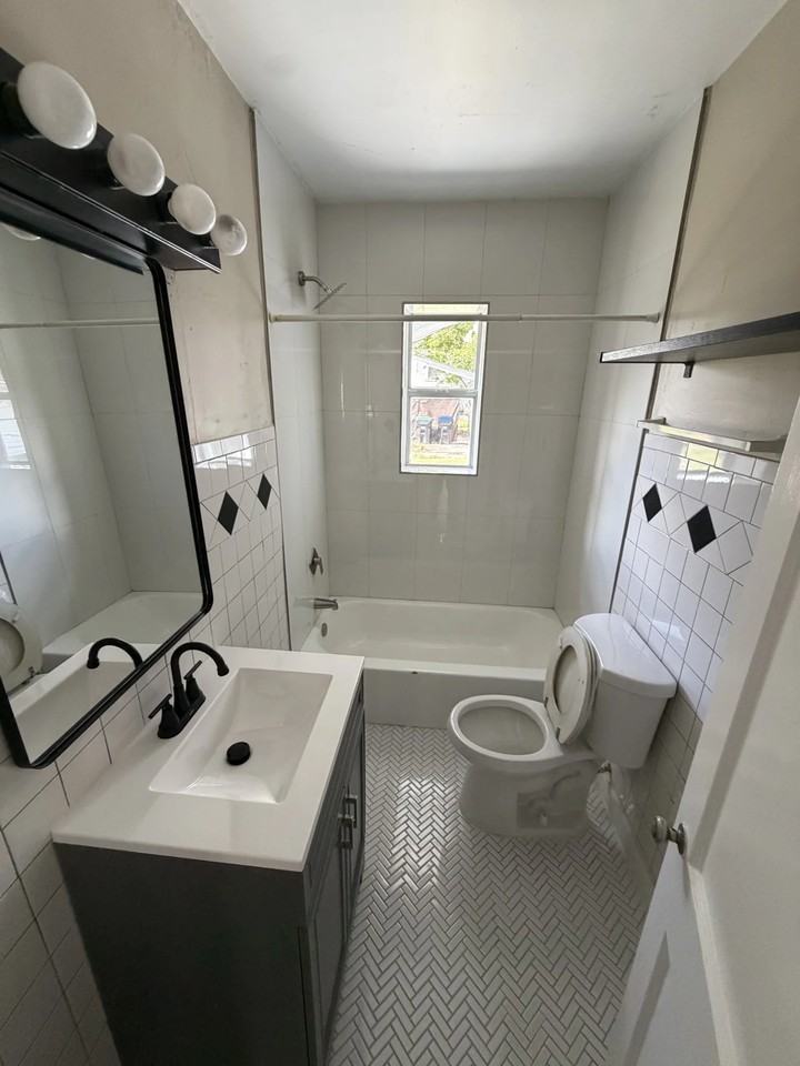 1931 Staunton Ave #1 - Photo 6 of 10