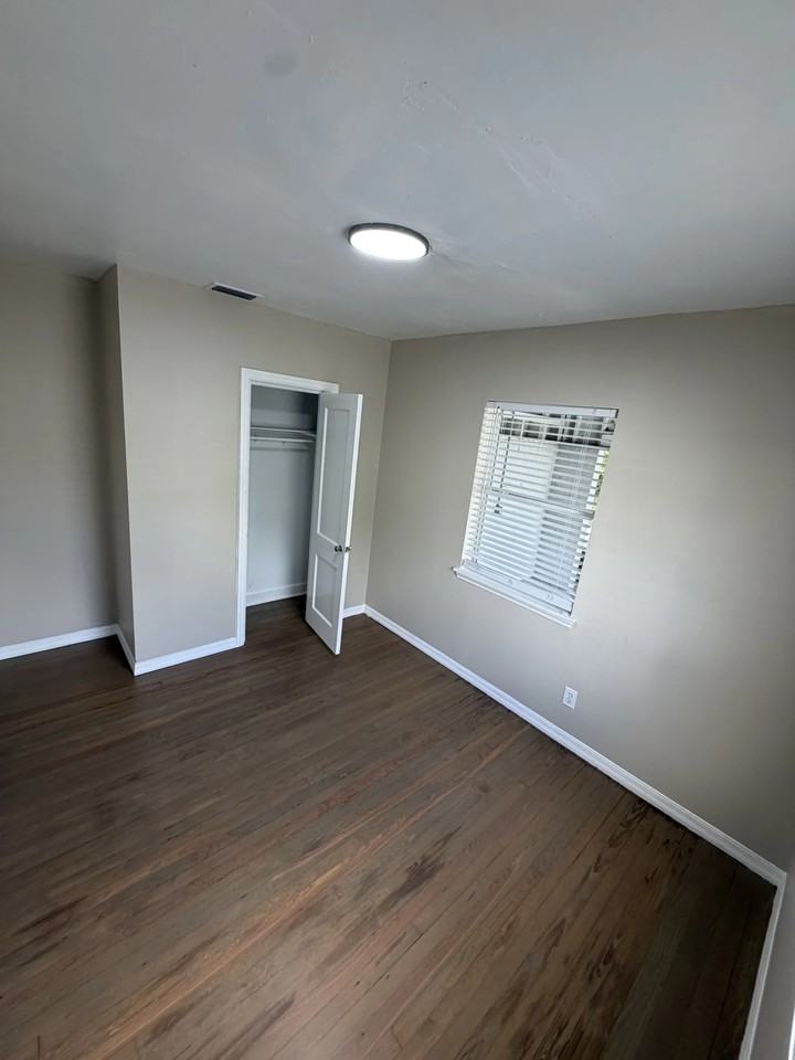 1931 Staunton Ave #1 - Photo 7 of 10