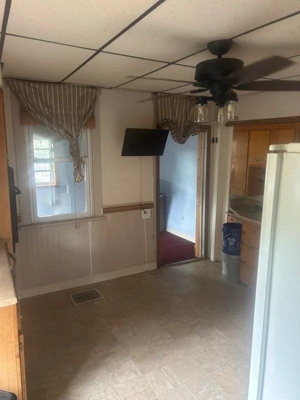 412 Oak St #1 - Photo 4 of 14