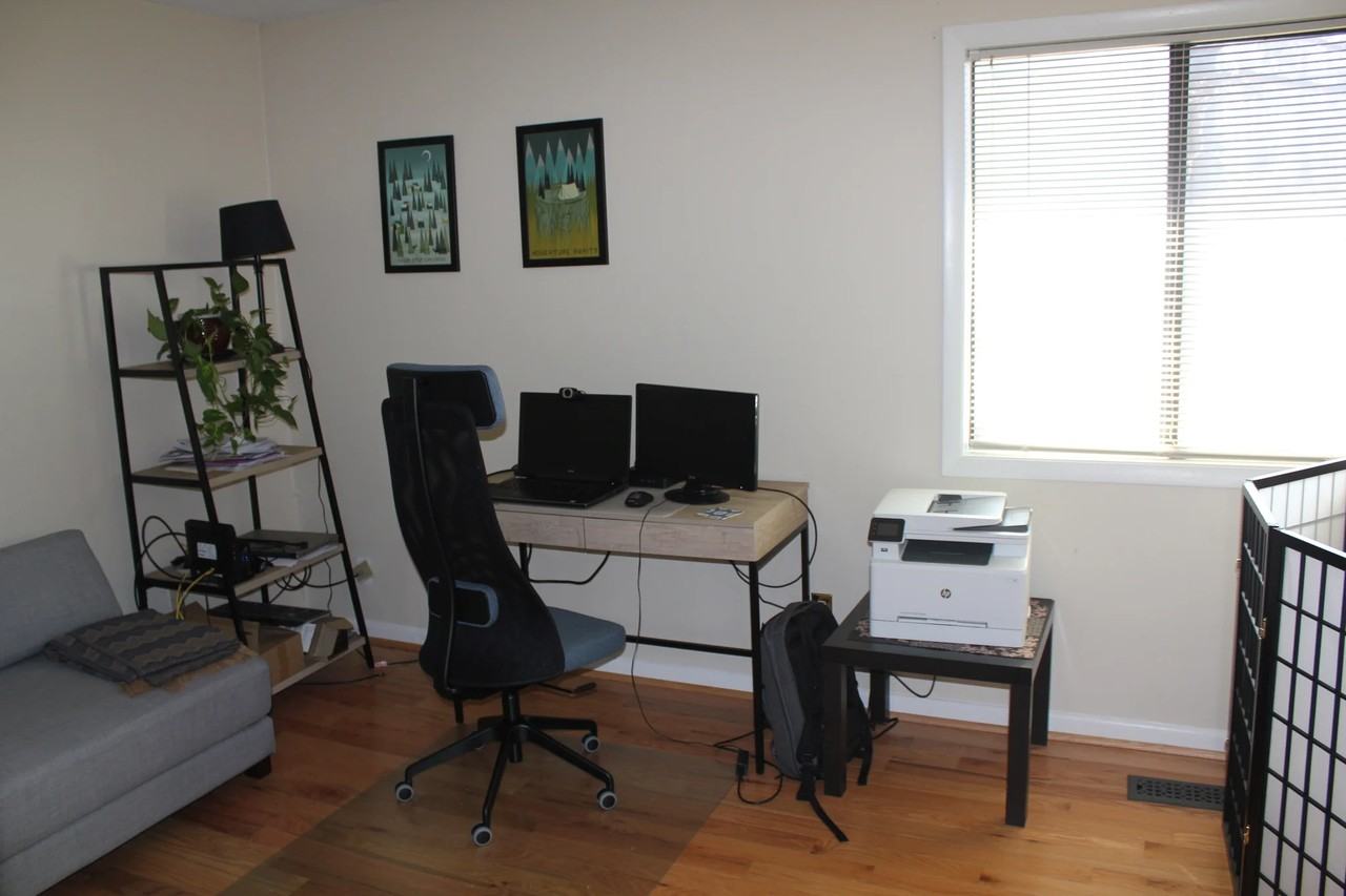 502 W Poplar Ave #1 - Photo 3 of 6