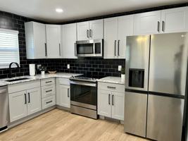 featured image of 220 W Ramona Ave #222