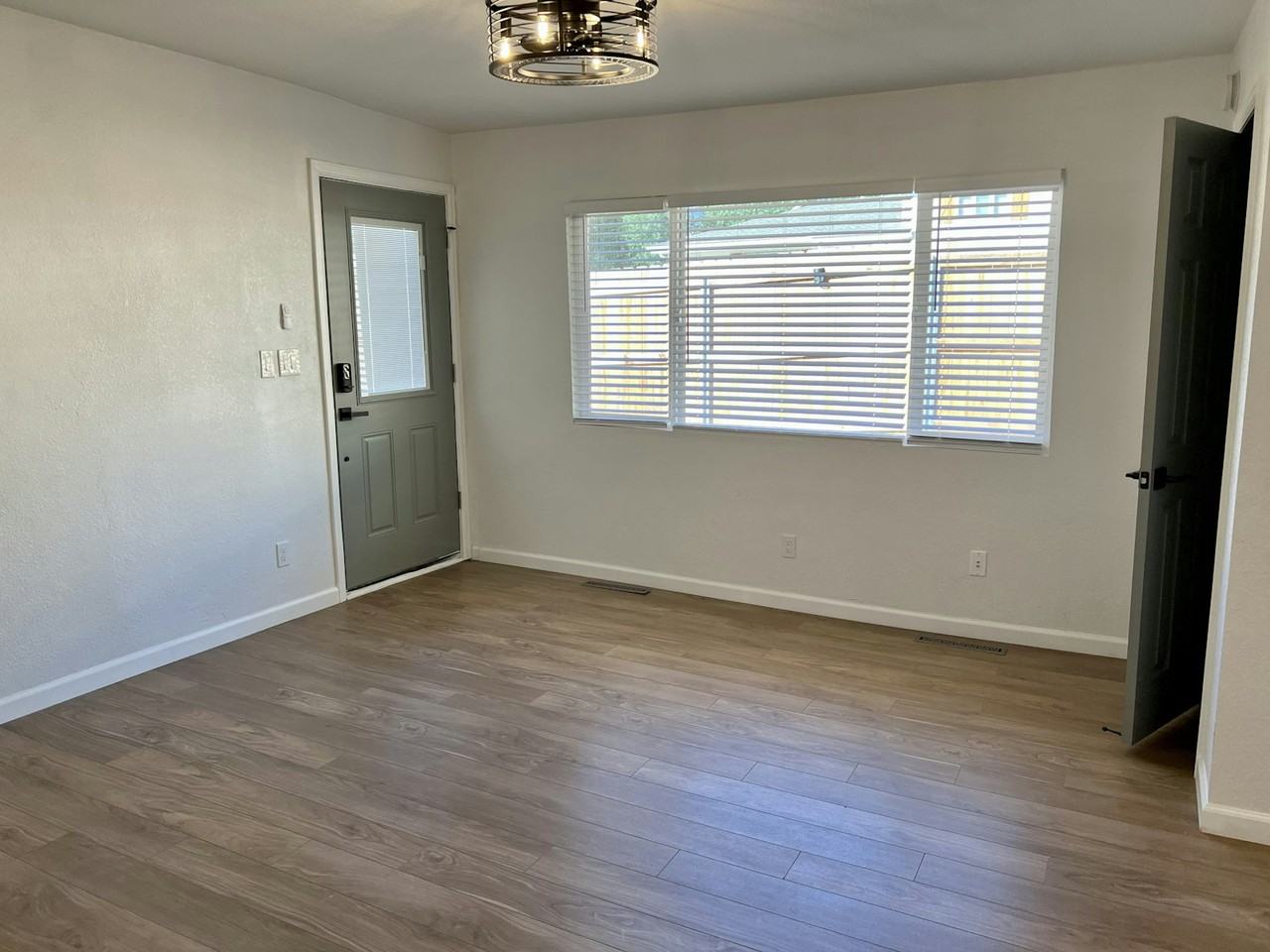 220 West Ramona Avenue, Unit 222 - Photo 5 of 19