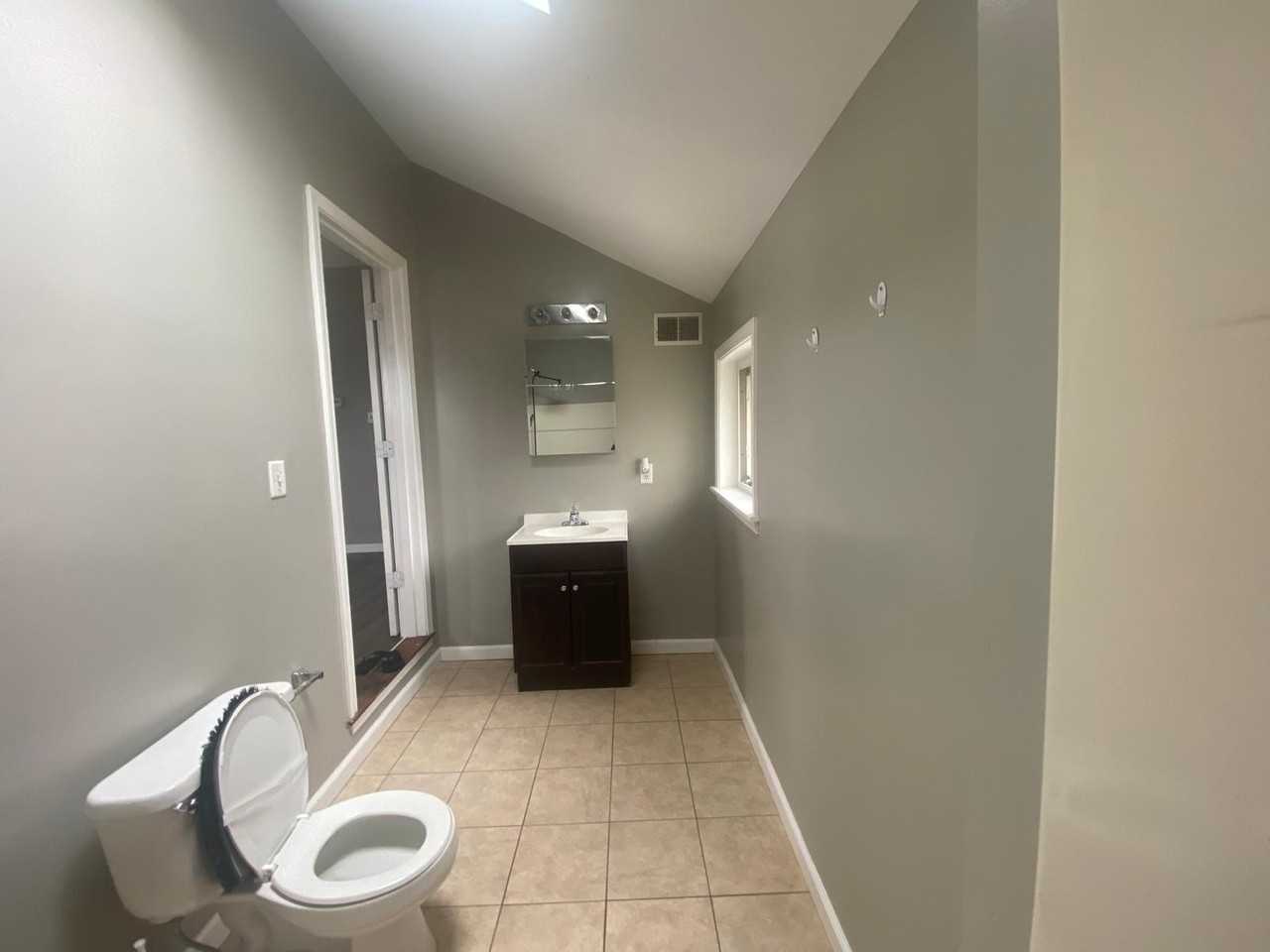 549 Virginia Avenue - Photo 2 of 17