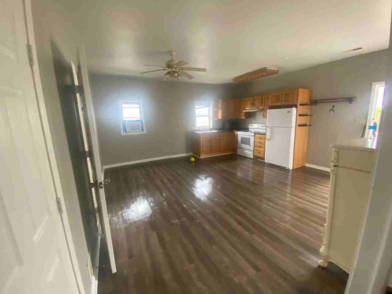 549 Virginia Ave #1 - Photo 5 of 17