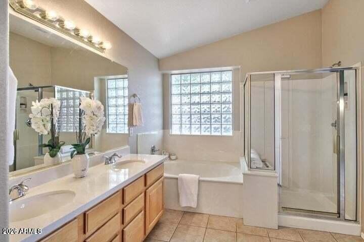 2432 E Nathan Way - Photo 4 of 4