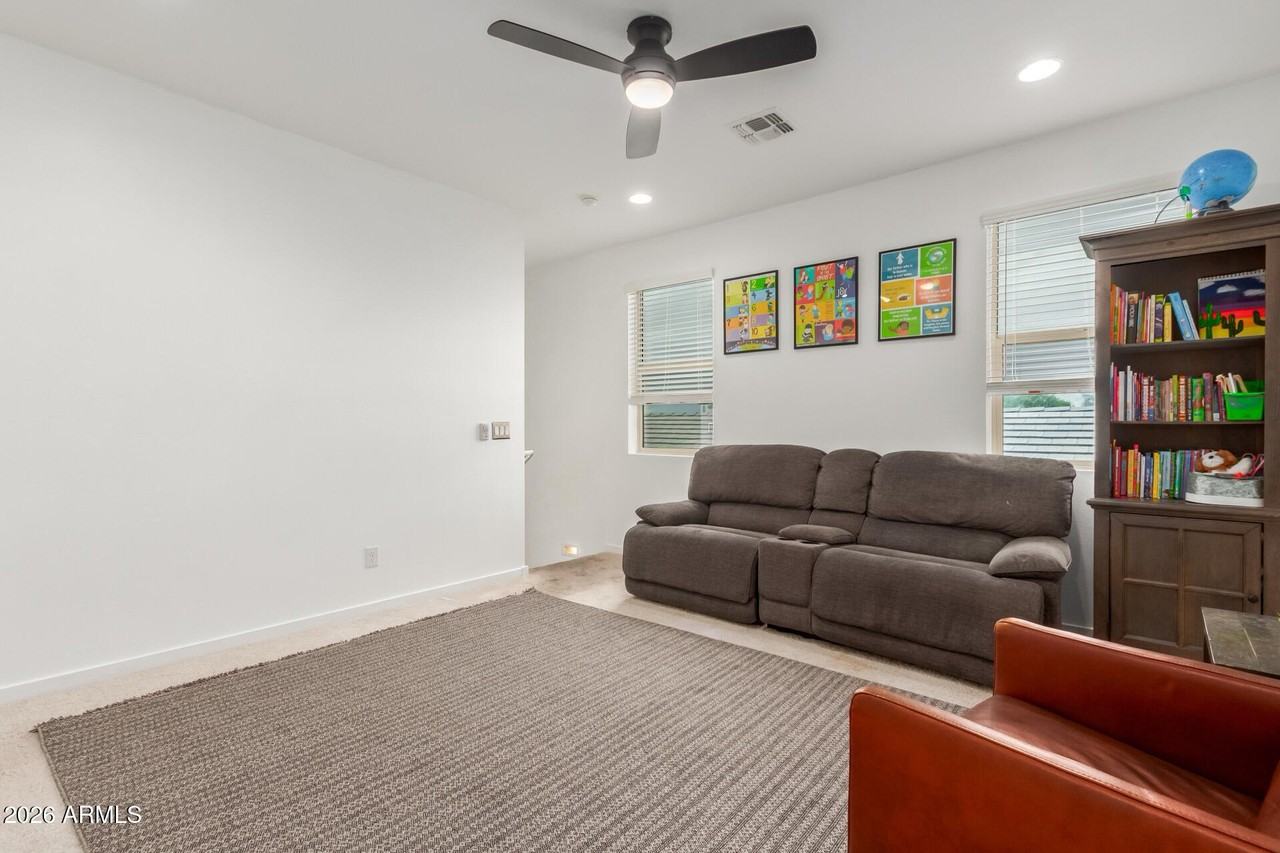 12661 W Candelaria Dr - Photo 7 of 15