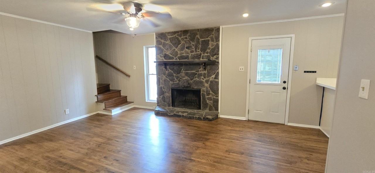 16 Warwick Rd - Photo 2 of 22