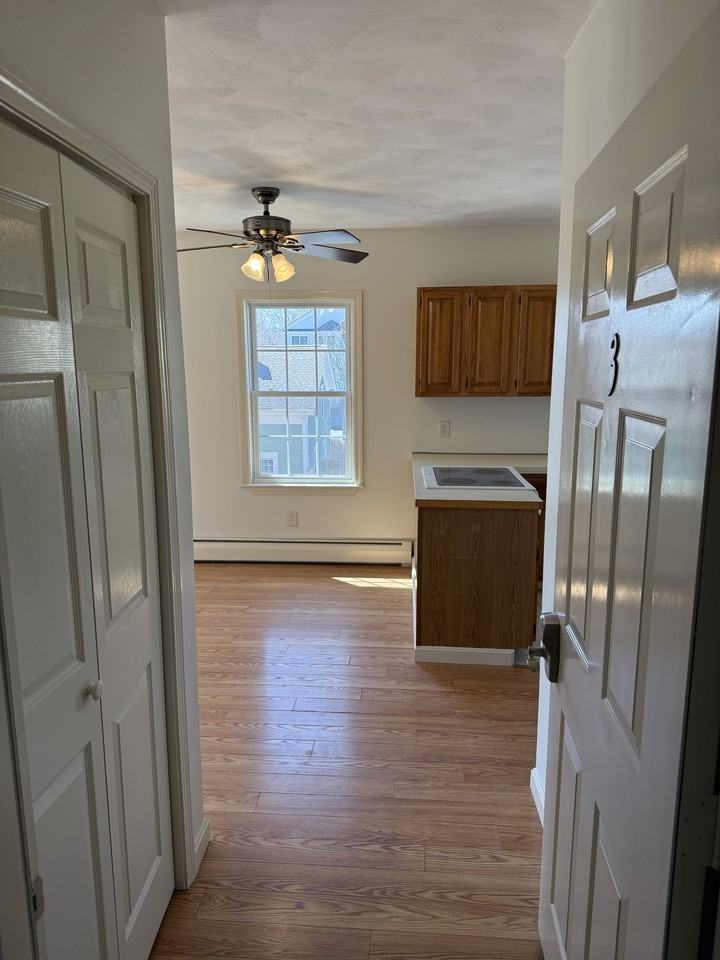 572 Main St #3 - Photo 3 of 15