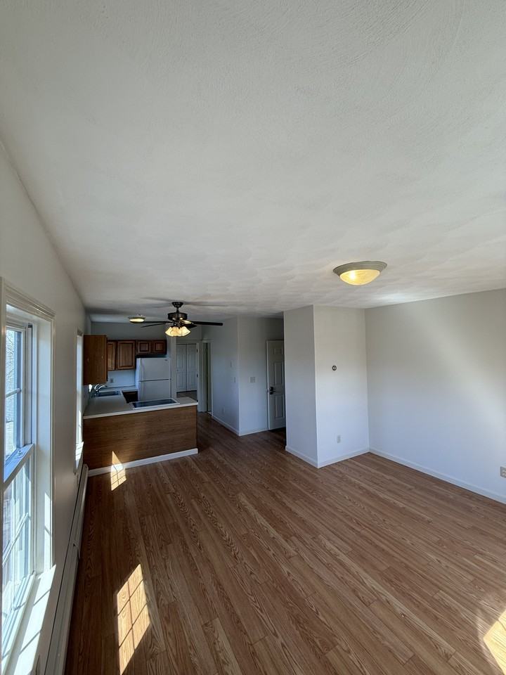 572 Main St #3 - Photo 7 of 15