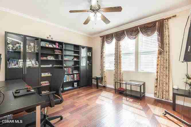 1462 Windmill Way - Photo 5 of 26