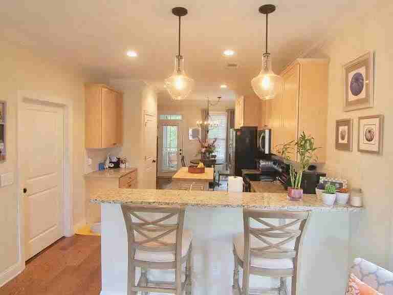 1412 Widows Ct - Photo 3 of 17