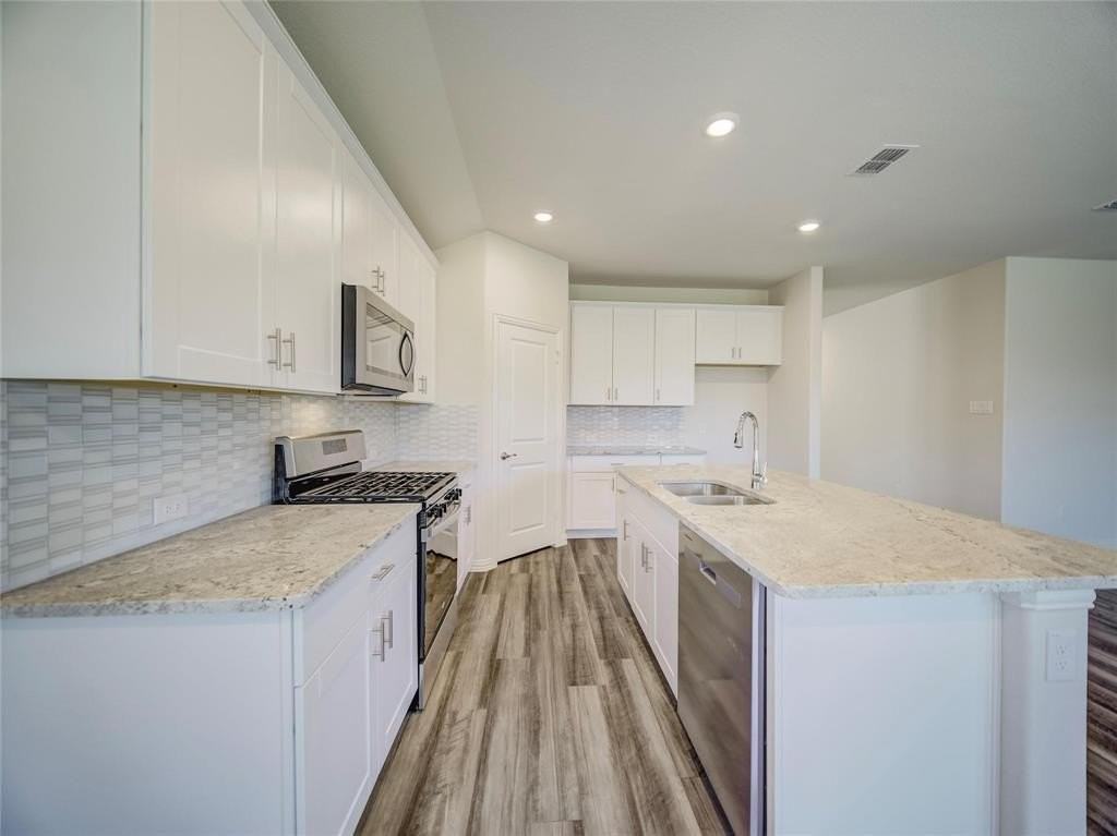 3405 Kingsgarden Rd - Photo 5 of 37