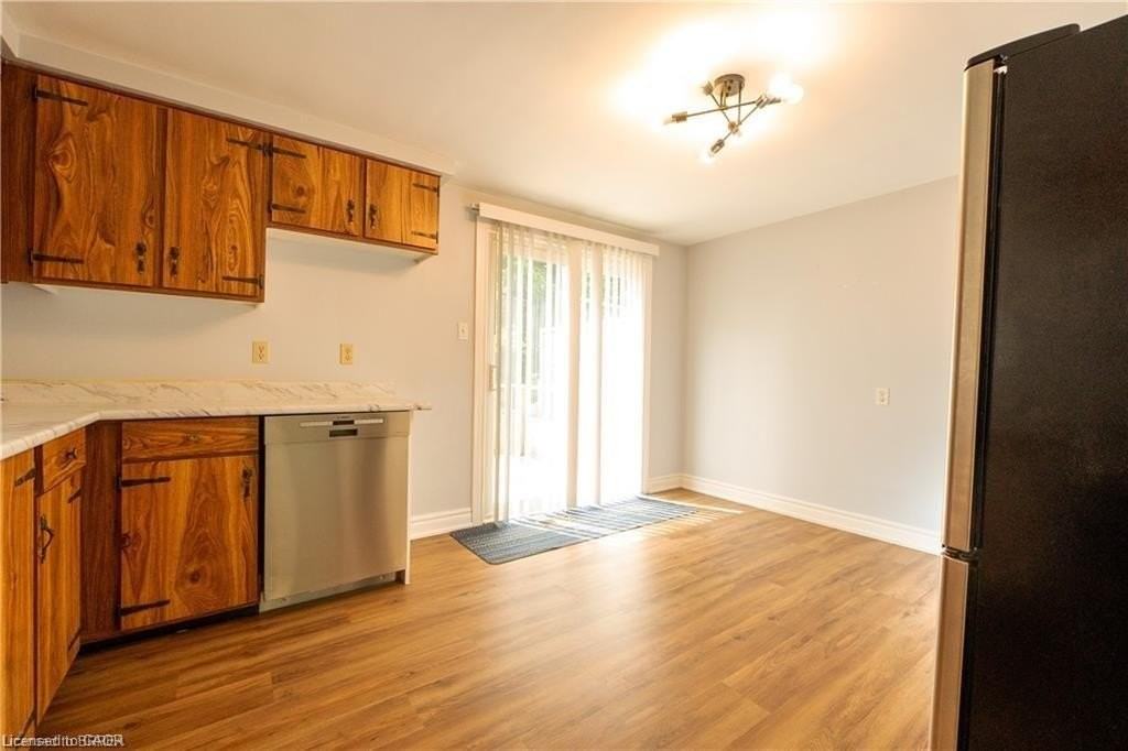 327 Cole Rd - Photo 4 of 19