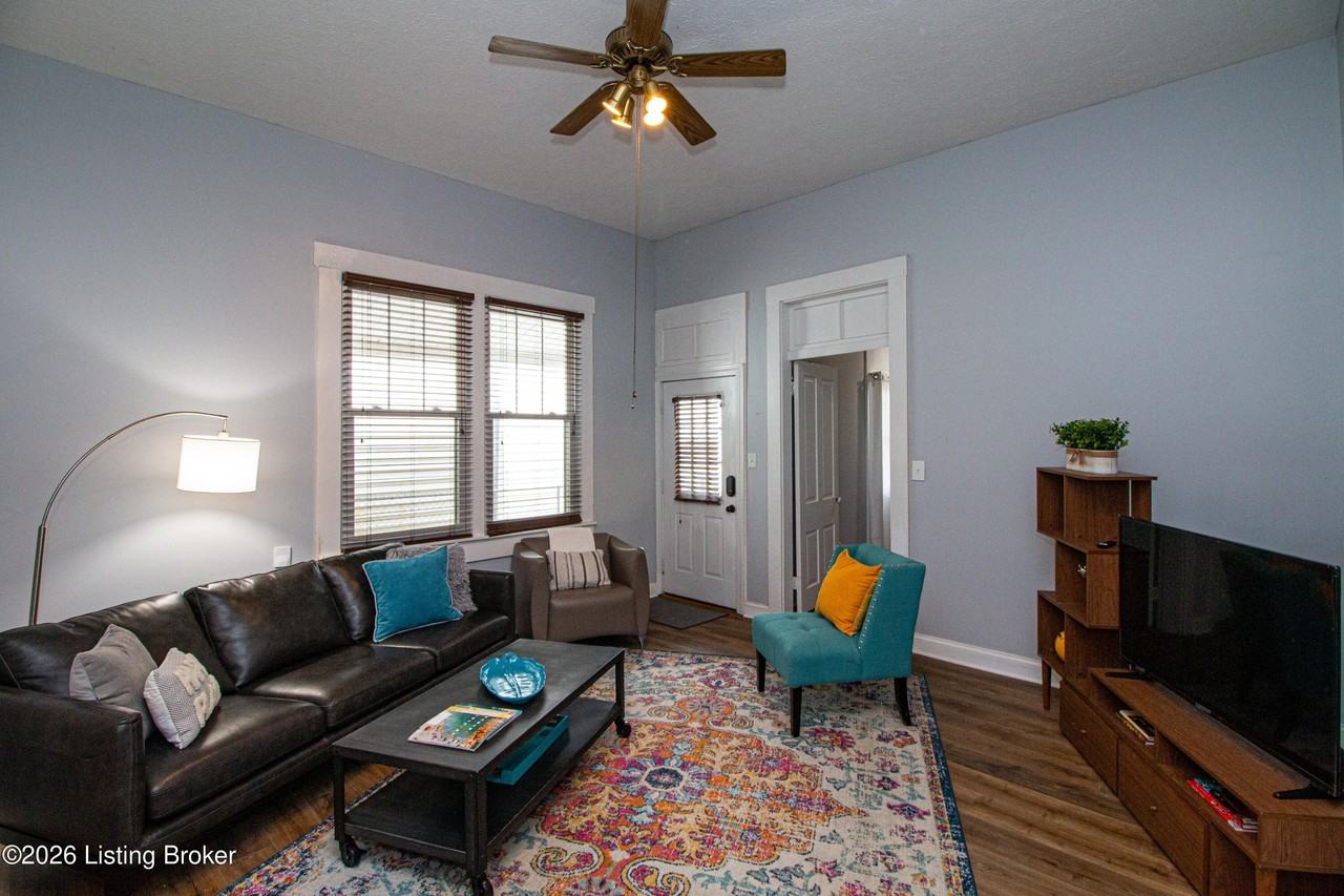 1825 Frankfort Ave - Photo 2 of 32