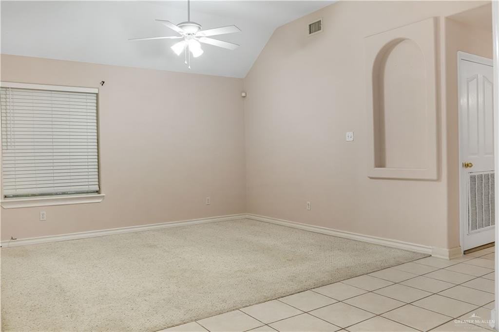 2212 Lilly Cove Dr - Photo 3 of 23