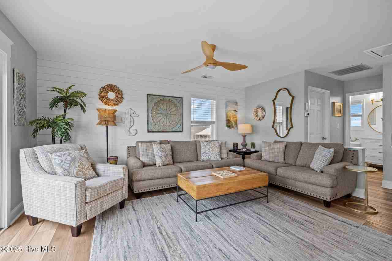 201 Glenn St - Photo 6 of 50