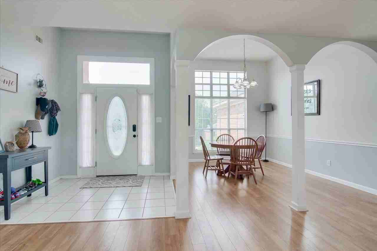 2515 Winterville Dr - Photo 5 of 30