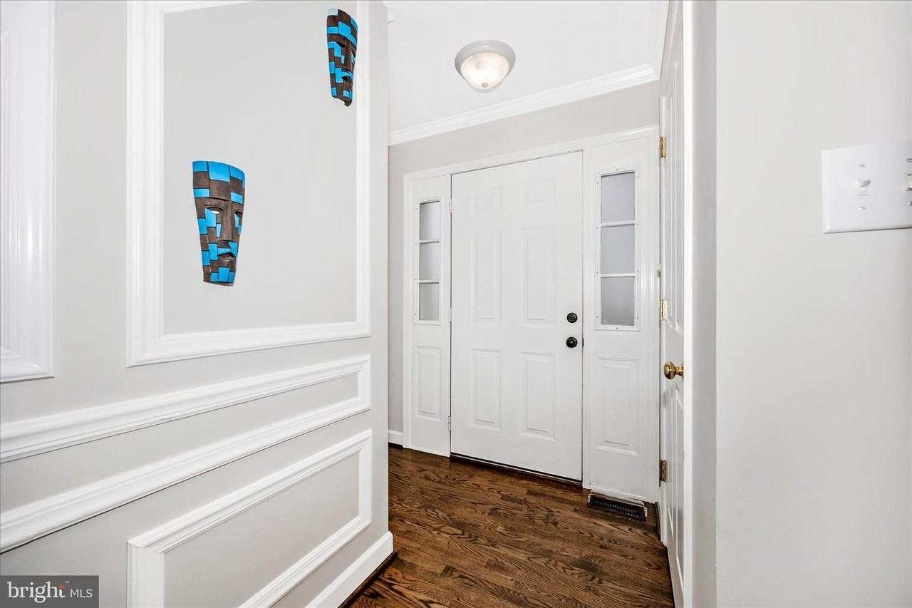 2465 Bear Den Rd - Photo 2 of 50