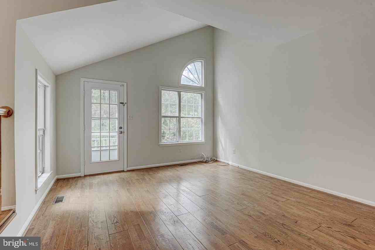 20324 Butterwick Way - Photo 7 of 40