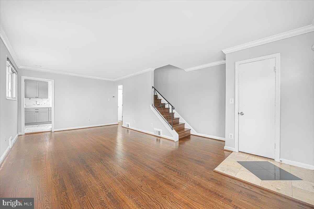 5225 59th Ave - Photo 7 of 22