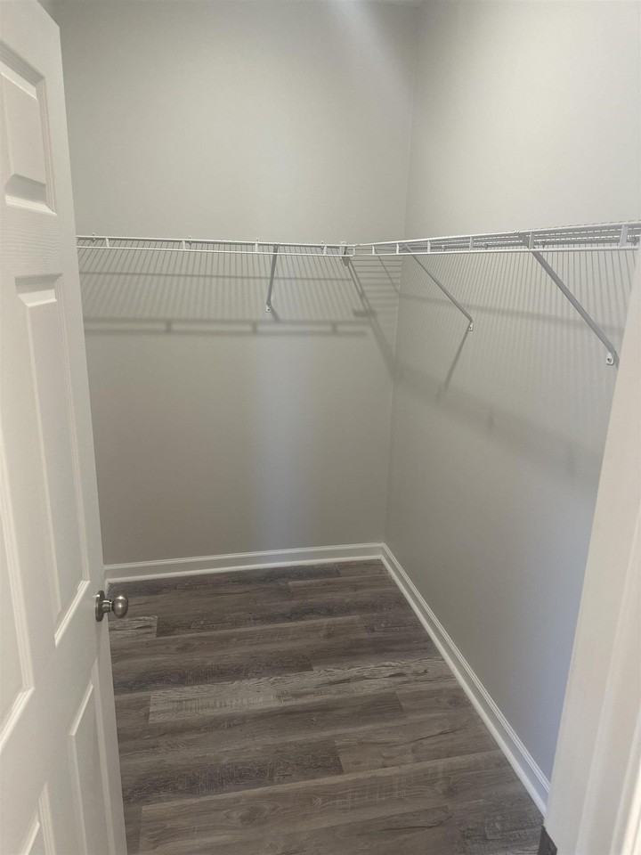 215 Bass Ave S - Photo 6 of 7