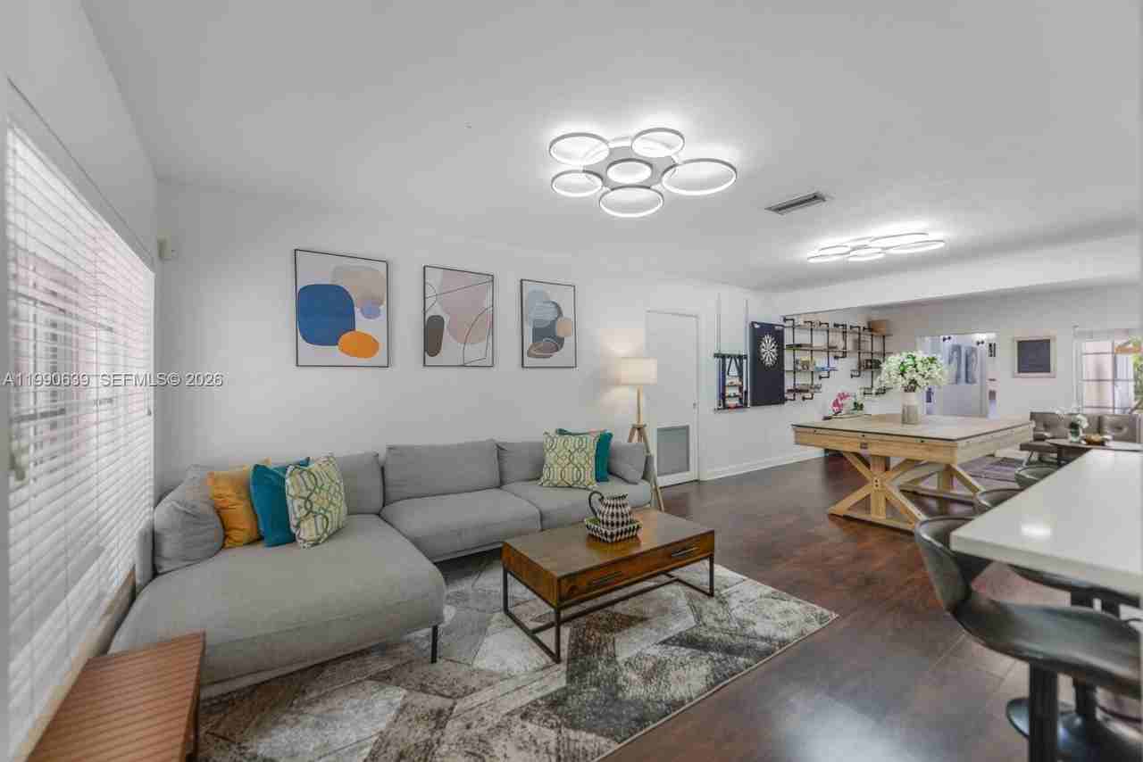 1714 Costado St #1714 - Photo 5 of 42