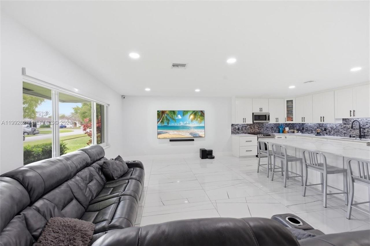 12002 Nw 27th Dr #12002 - Photo 3 of 46