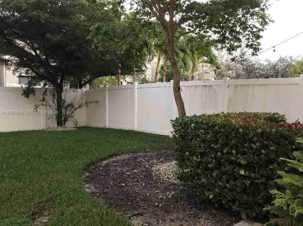 655 Ne 193rd St #0 - Photo 3 of 4